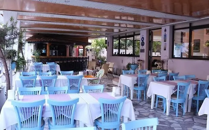 Arya Hotel 3*